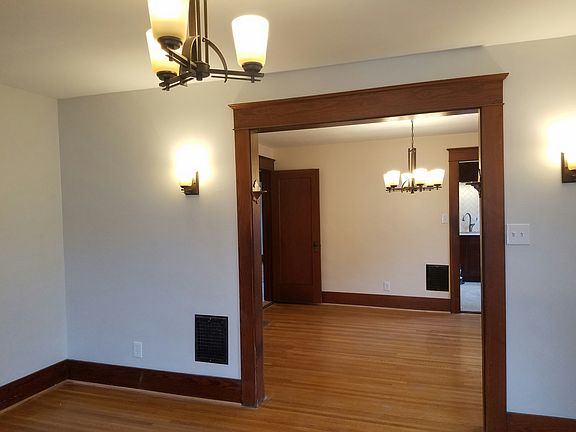 living room to dining room