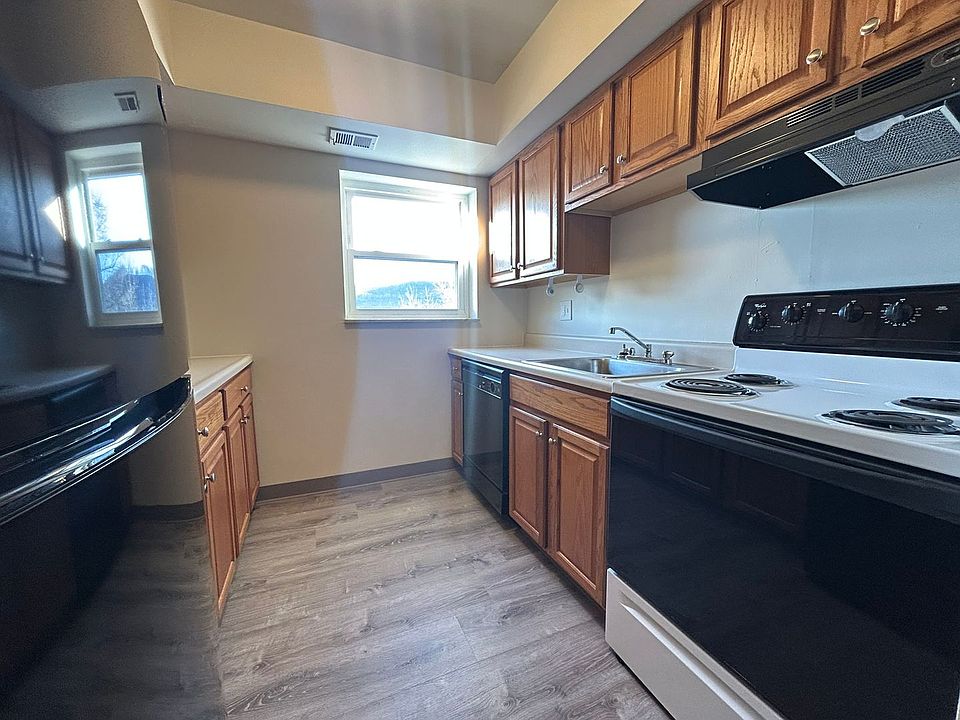 1st image of 360 Maryland Ave APT 300