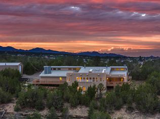 168 V Hill Rd, Edgewood, NM 87015