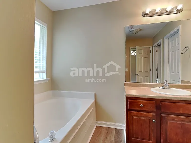 57 Springwater Dr — Photo 11