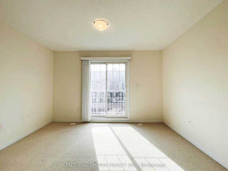 5295 Major Mackenzie Dr E — Photo 14
