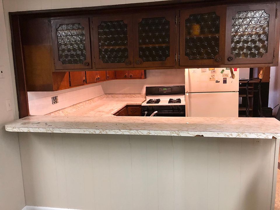 2nd image of 3449 E 54th St