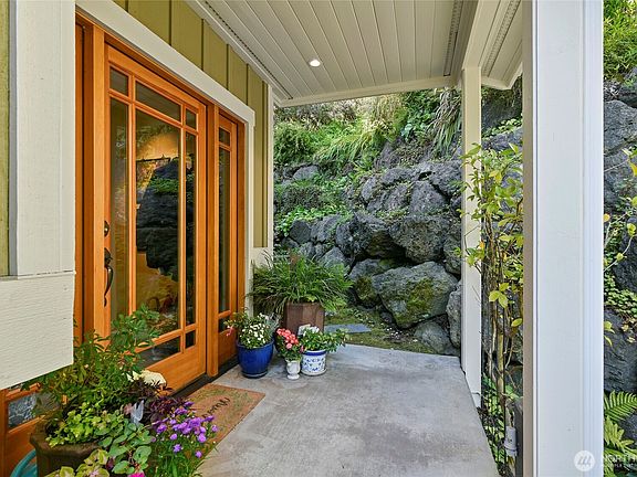 3rd image of 474 Glen Hollow Place SW