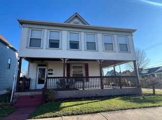 1101 4th St, Moundsville, WV 26041
