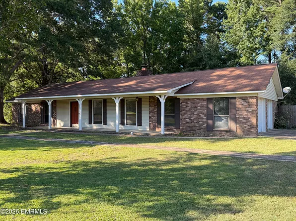 5472 Locust St, Meridian, MS 39307