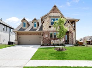 1204 Arrowwood Dr, Aubrey, TX 76227