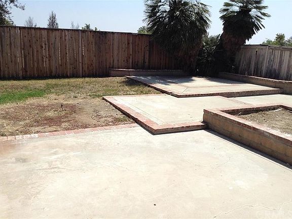5th image of 25695 Onate Dr