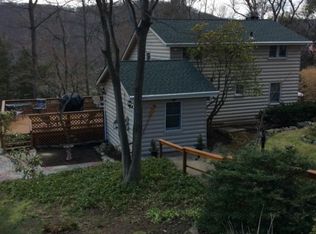 26 Ridge Rd, New Fairfield, CT 06812