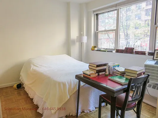 Rented by Bold New York | media 12