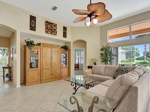 5th image of 1699 SW Monarch Club Drive