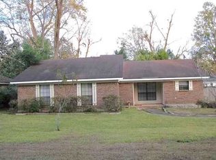 909 Henckley Ave, Mobile, AL 36609