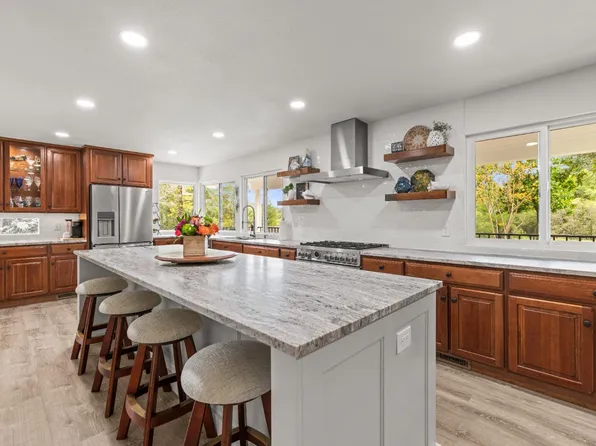 24937 Oro Valley Rd, Auburn, CA 95602
