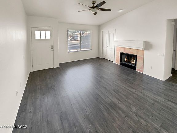 3rd image of 8737 N Golden Moon Way
