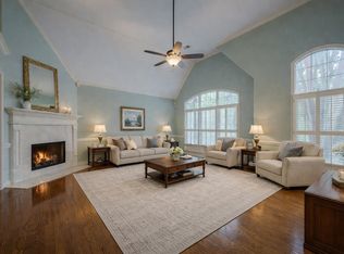 8805 River Rise Dr, Cordova, TN 38016