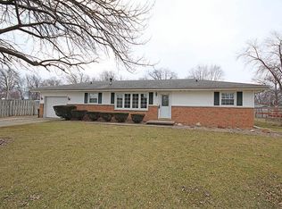 830 Baker Dr, Mt Zion, IL