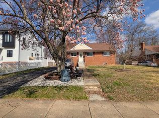 7300 Valleycrest Blvd, Annandale, VA 22003