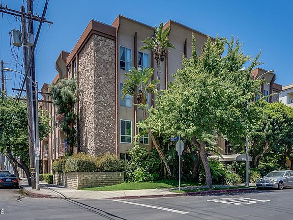 3rd image of 2051 S Bentley Ave APT 104