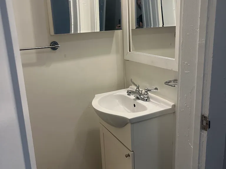 310 N Bennett St — Photo 15