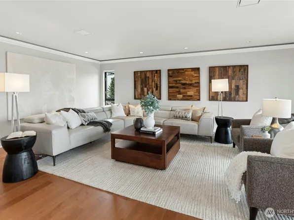 320 Melrose Avenue E #704, Seattle, WA 98102