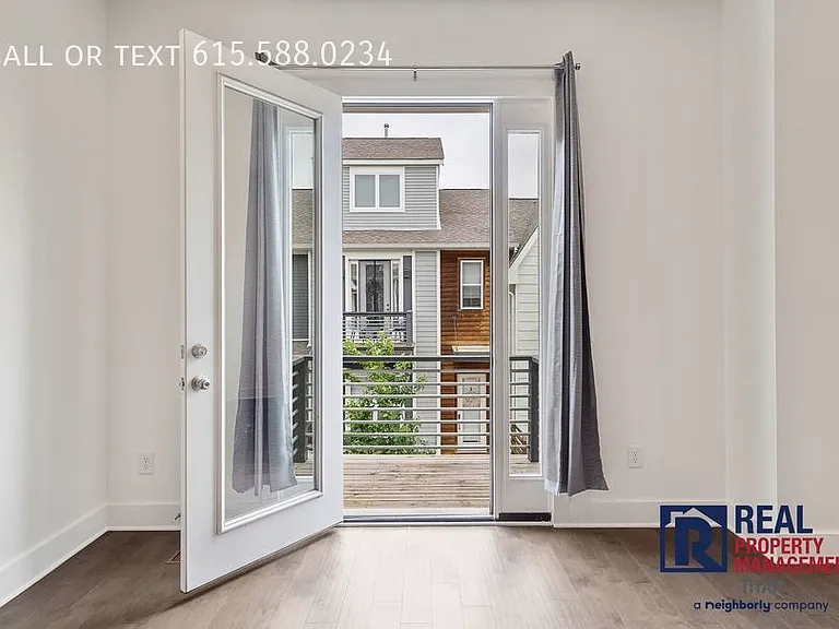 700 James Ave #18 — Photo 8