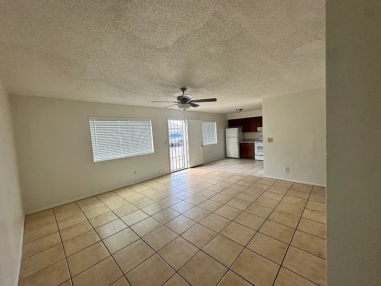 1625 E Wood St #102 — Photo 1