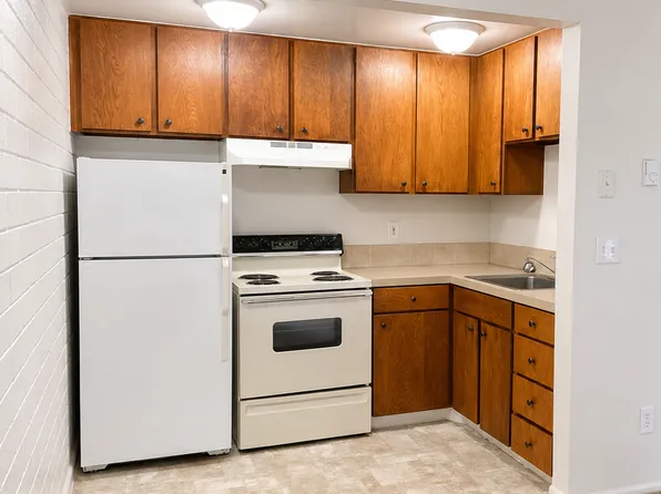 Large Greenspace Units Conveniently Located off I-5 and SR 500., 3503 NE 49th St #83ba920fa, Vancouver, WA 98661
