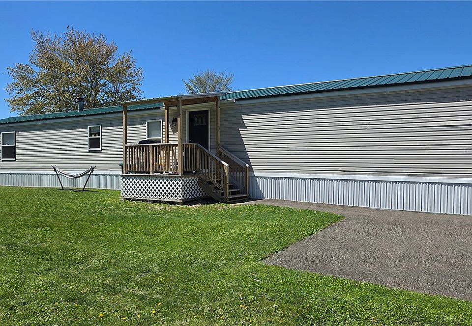 1st image of 761 Owego Rd #18