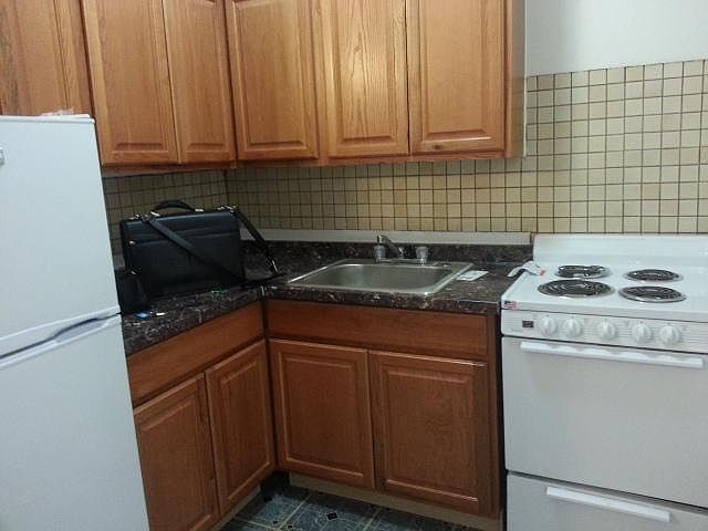 1st image of 4503 N Malden St APT 2D