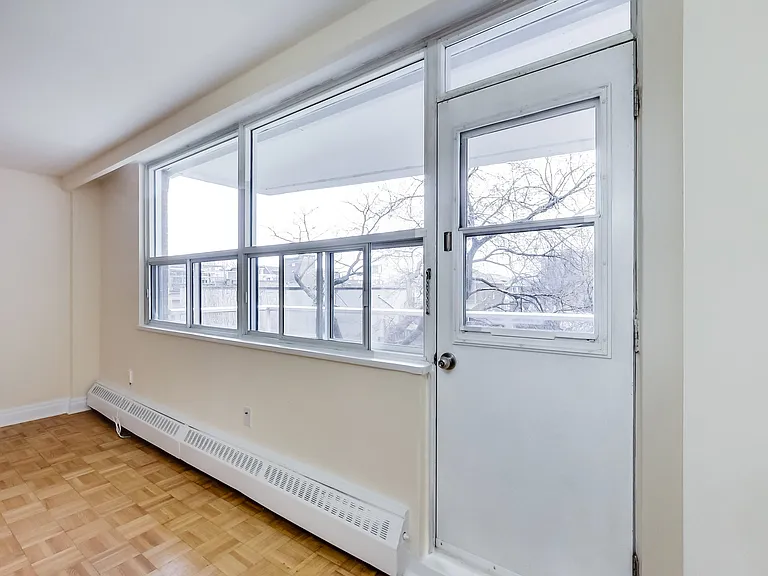 101 Cosburn Ave #104 — Photo 75