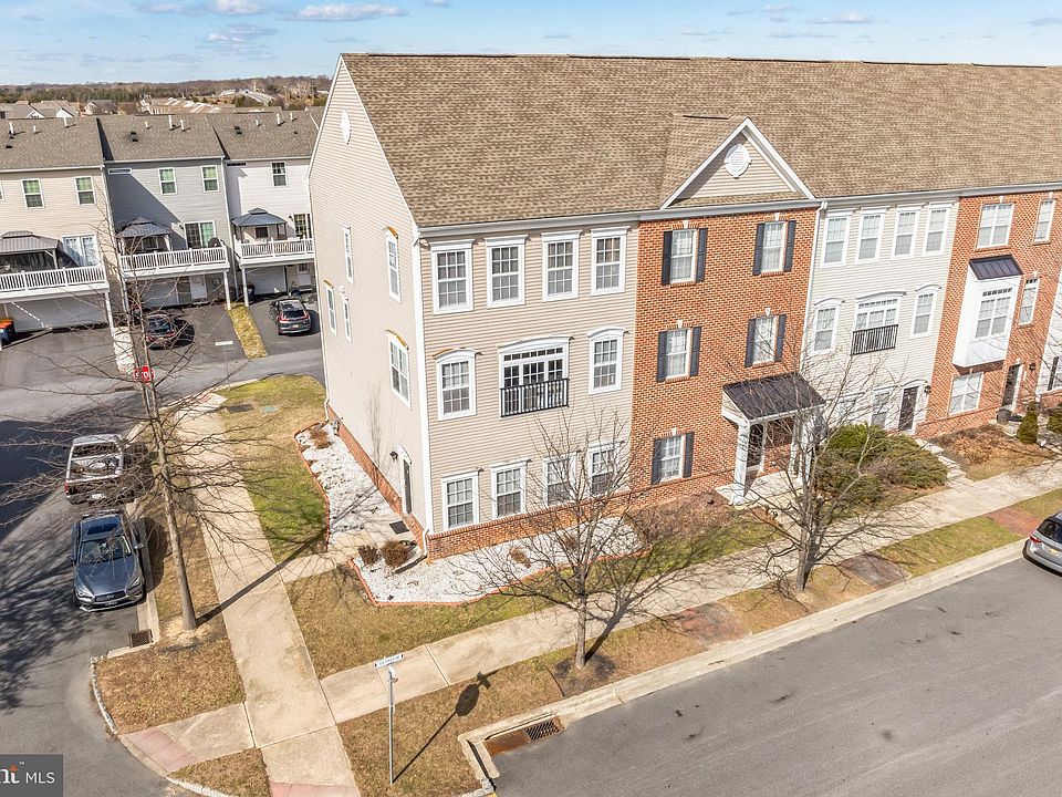 1st image of 438 Toftrees Dr