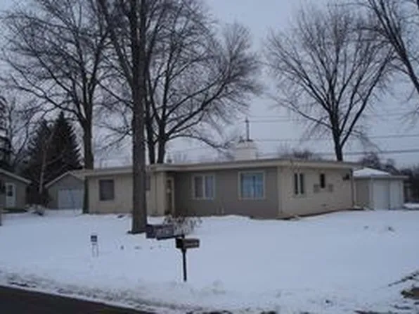 1427 Fatima St, Menasha, WI 54952