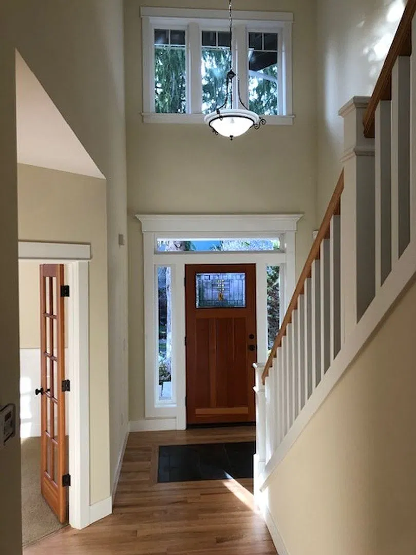 Spacious 4BR Gig Harbor Home with Office and 2-Car Garage — Photo 4