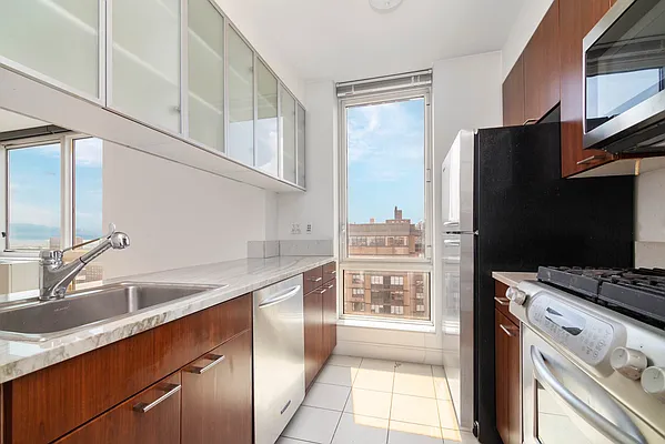 Rented by Metropolitan Property Group | media 7