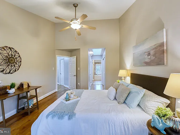 4844 Keswick Ct — Photo 13
