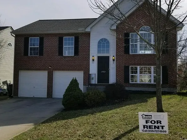 2502 Hilliard Dr, Hebron, KY 41048