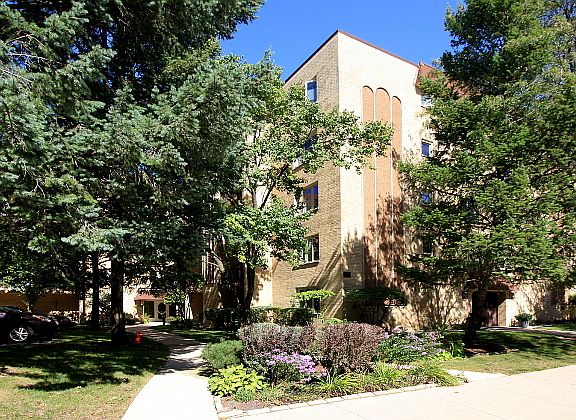 2nd image of 6430 W Belle Plaine Ave APT 205