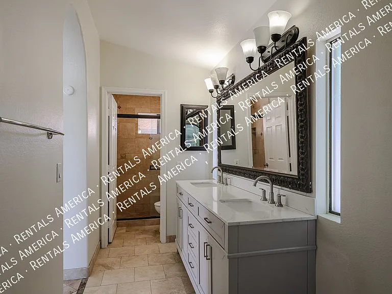 12704 N 89th Pl — Photo 32