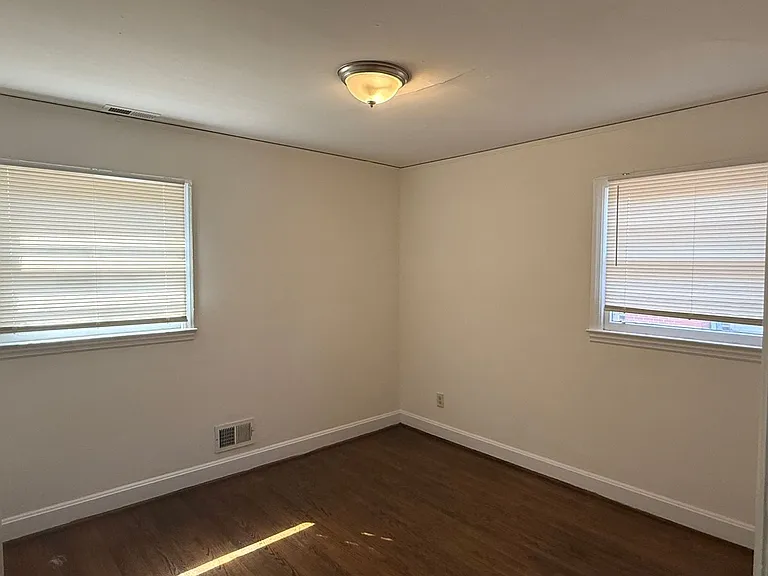 3104 Creighton Dr — Photo 14