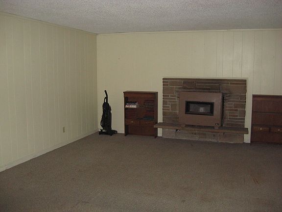 3rd image of 472 Mount Olympus Ave SE