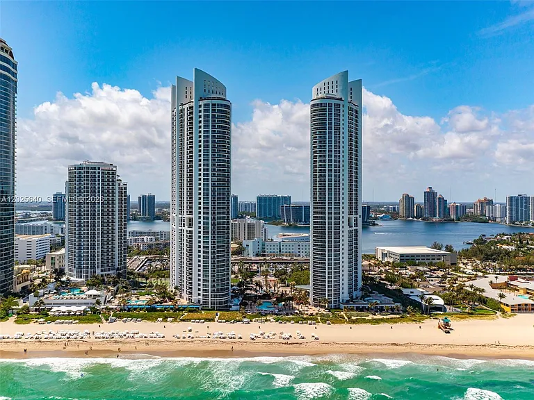 18201 Collins Ave #5303 — Photo 45