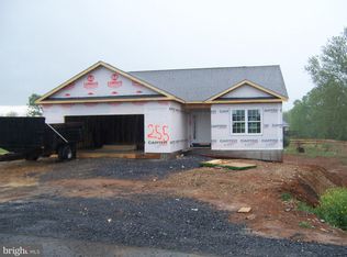 290 Hannah Ln, Bunker Hill, WV 25413
