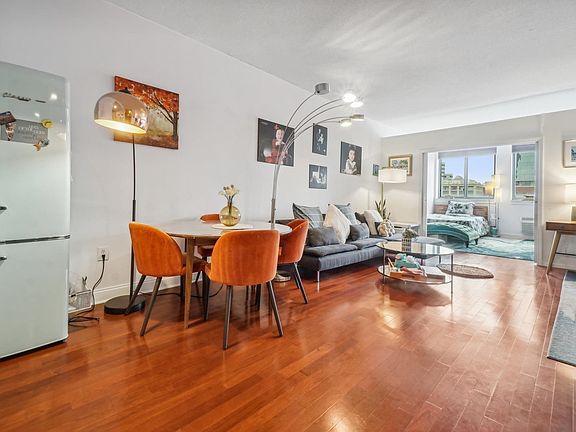 3rd image of 311 Washington St APT 7B