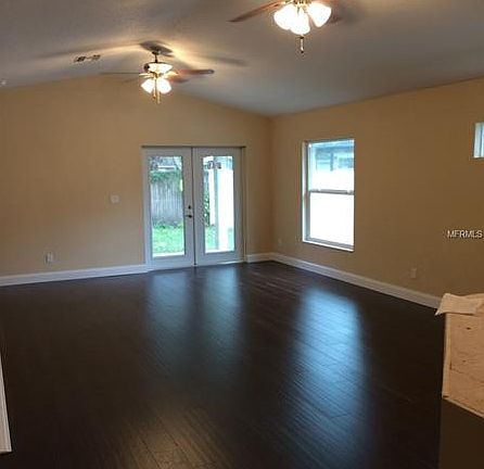 3rd image of 1417 W Rambla St