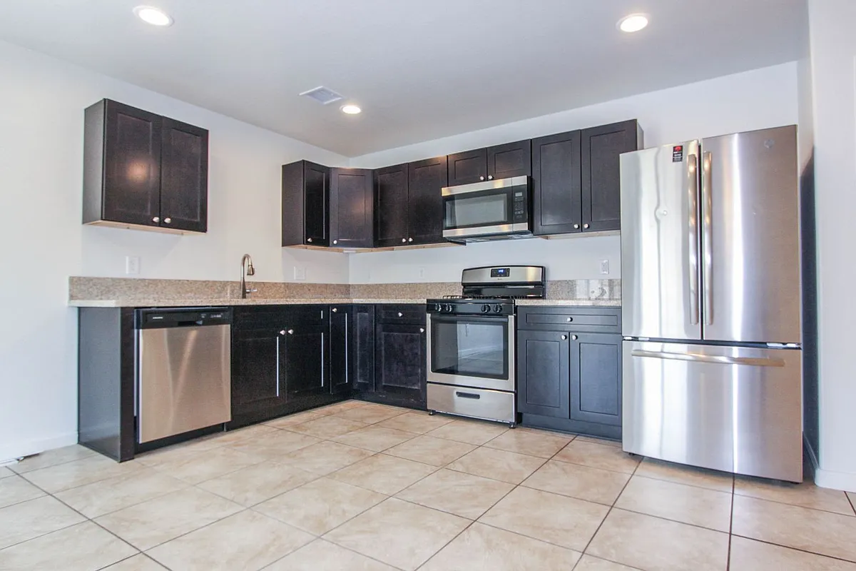 Building Photo - 3850 E Teri Ct