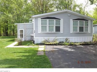 34 Pupule Cir, Madison, OH 44057