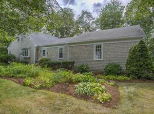 735 River Rd, Marstons Mills, MA 02648