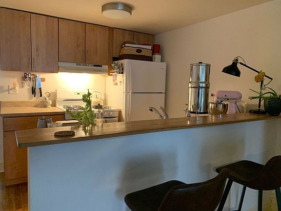 2nd image of 350 14th St #1