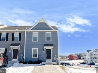 12 Orchard Green Dr, Charles Town, WV 25414