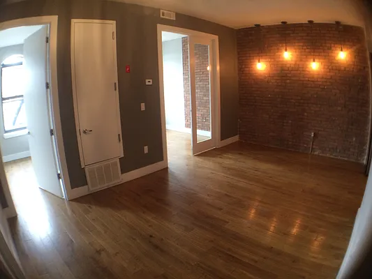 Rented by Abba Realty Associates INC | media 35