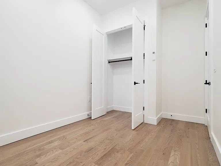 40 Lembeck Ave #202E — Photo 4